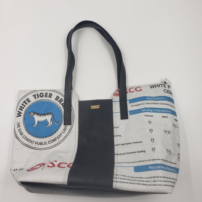 バッグ/ホワイトタイガー