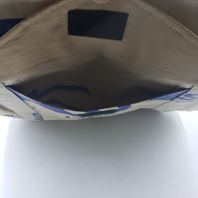 バッグ(肩がけも可)/イーグル